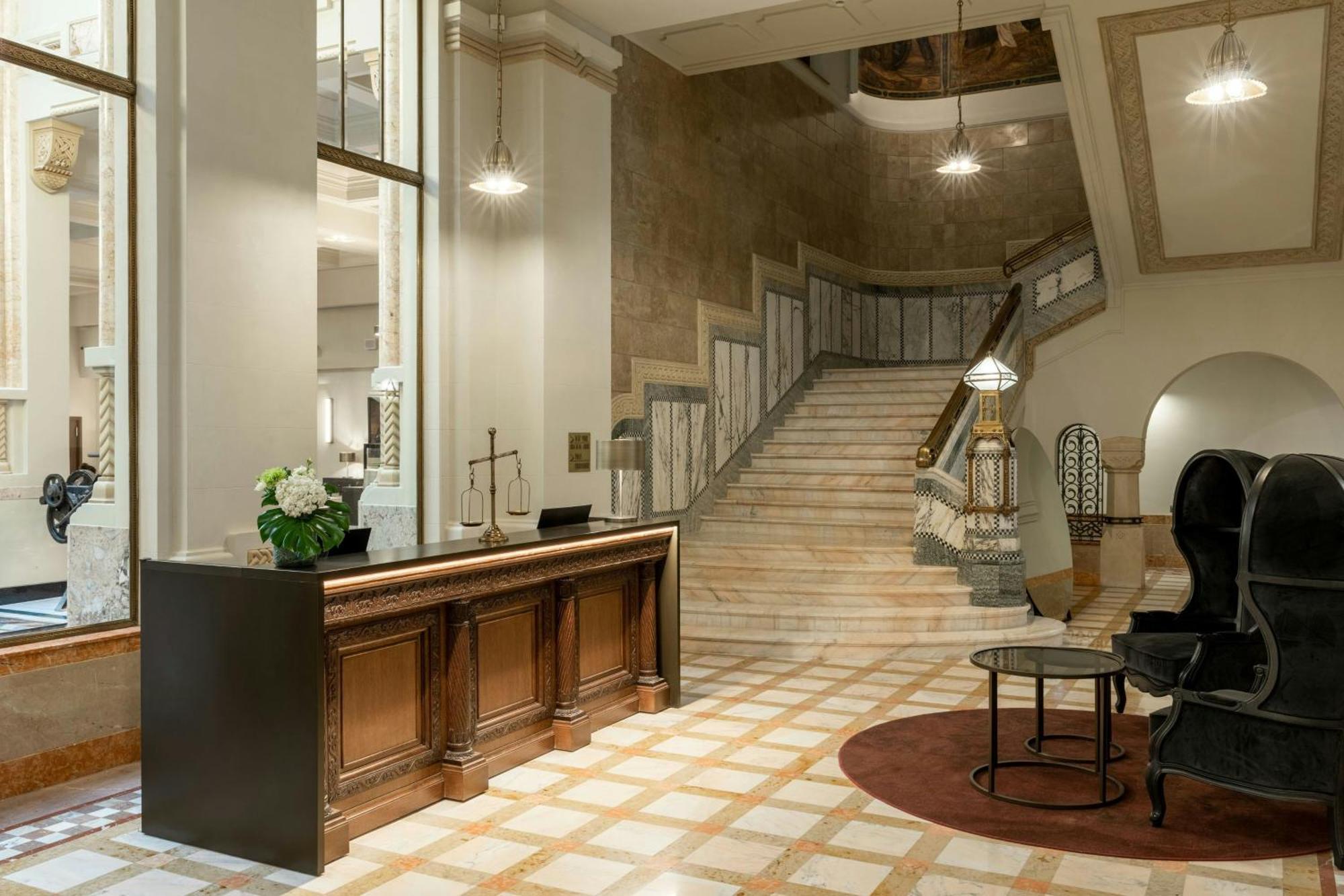 The Marmorosch Bucharest, Autograph Collection Hotel Ngoại thất bức ảnh The lobby of the hotel