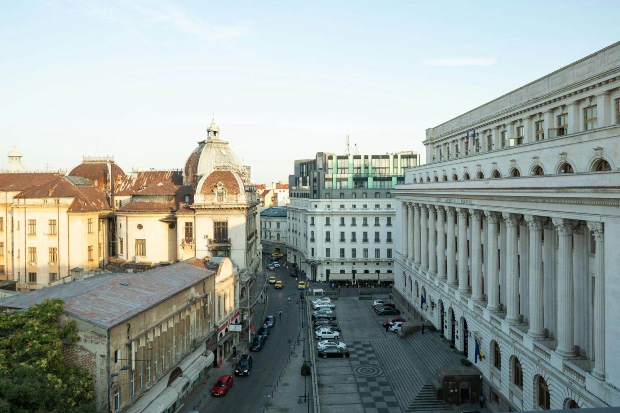 The Marmorosch Bucharest, Autograph Collection Hotel Ngoại thất bức ảnh The Northern end of the square