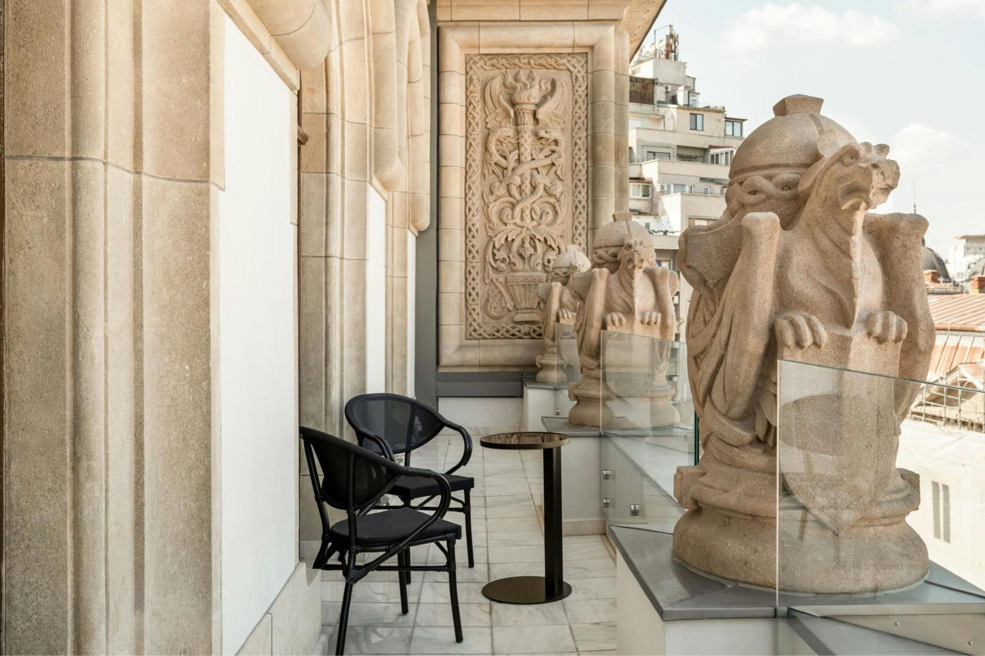 The Marmorosch Bucharest, Autograph Collection Hotel Ngoại thất bức ảnh The balcony of the suite